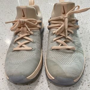 Women’s Nike Metcon shoes